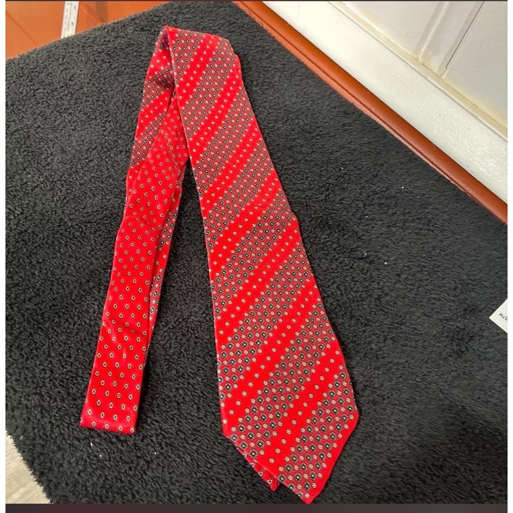 Stefano Ricci Silk Tie — Red Medallion Print, Made in Italy — Retail $395